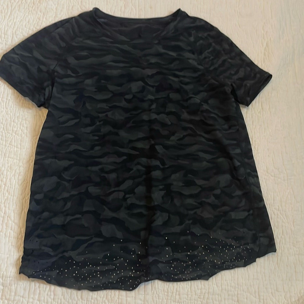 Lululemon open back top